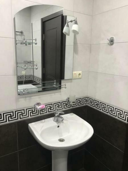 באטומי Apartments By The Sea מראה חיצוני תמונה