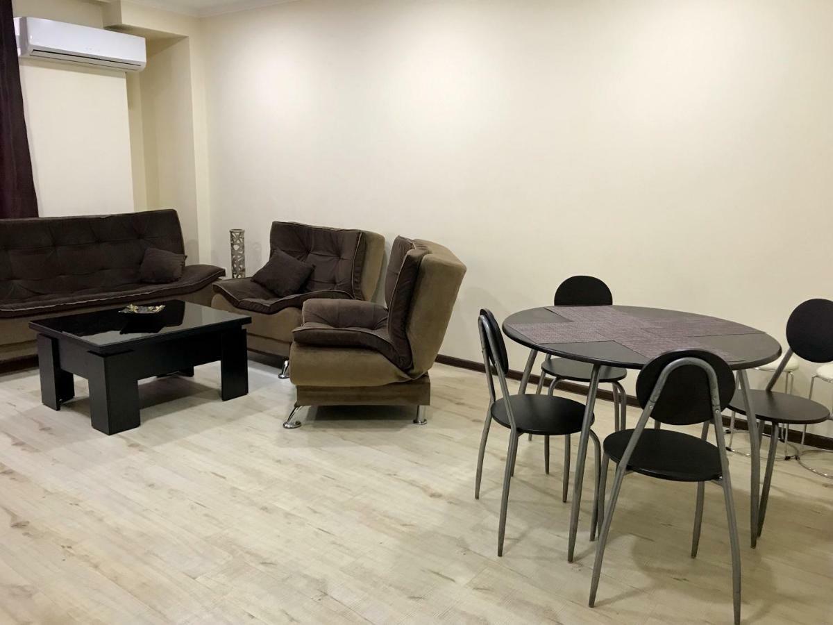 באטומי Apartments By The Sea מראה חיצוני תמונה