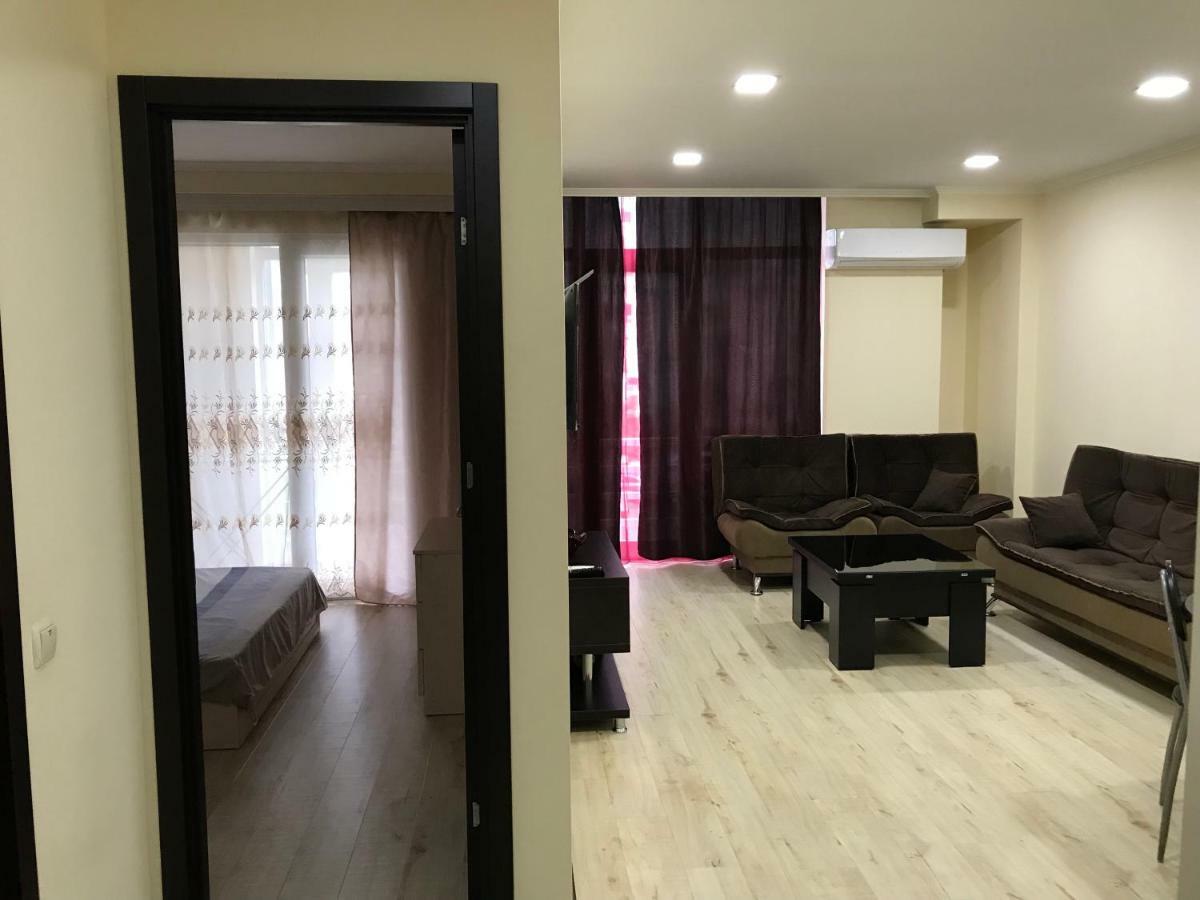 באטומי Apartments By The Sea מראה חיצוני תמונה
